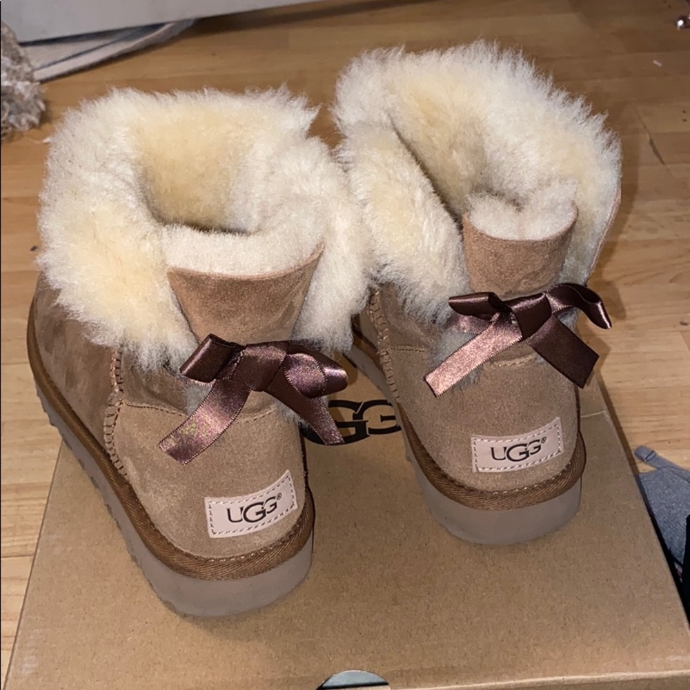 Bow Uggs